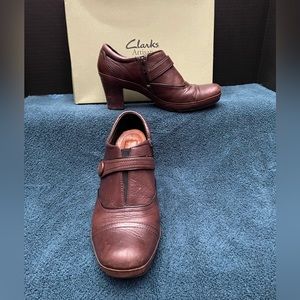 Clark's Artisan Tripani Dark Brown Leather Heeled Bootie